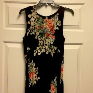 Floral long sleeveless dress size M and 57 inches long. 100% rayon. Excellent!